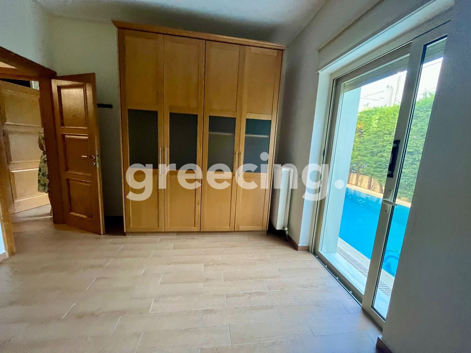 Greecing Real Estate