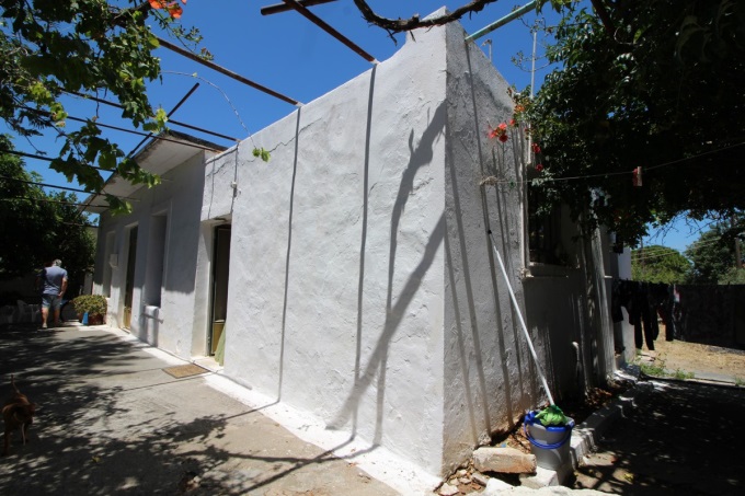 Plot in Plaka few mins from Plaka square - 8