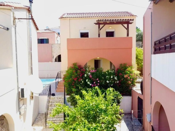 Spacious Detached 2 Bed Villa For Sale - 26