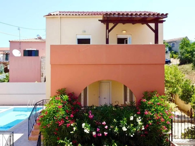 Spacious Detached 2 Bed Villa For Sale - 22