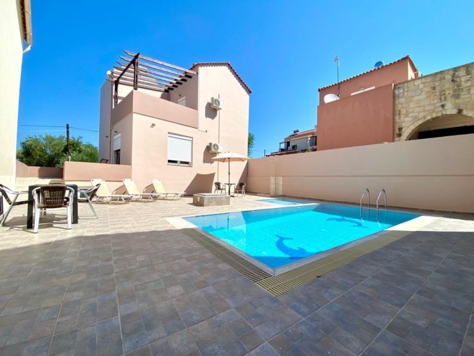 Spacious Detached 2 Bed Villa For Sale - 0