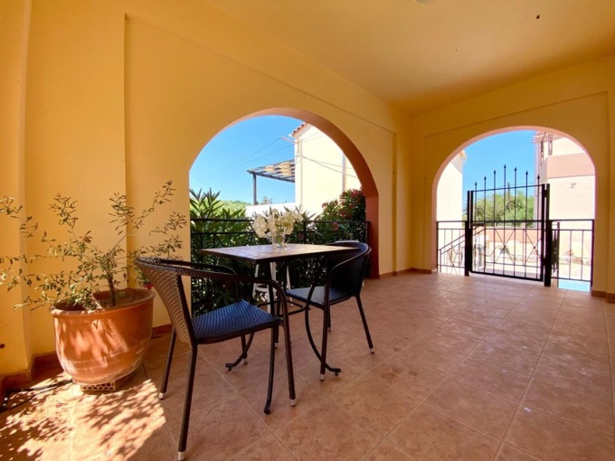 Spacious Detached 2 Bed Villa For Sale - 19
