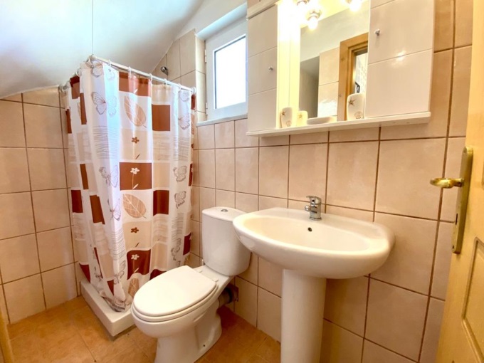 Spacious Detached 2 Bed Villa For Sale - 13