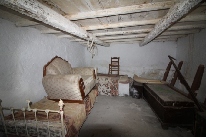 Old ruin for renovation in Gavalochori - 8