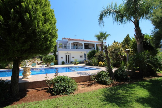 House with Stunning Views, Pool and Gardens - 35