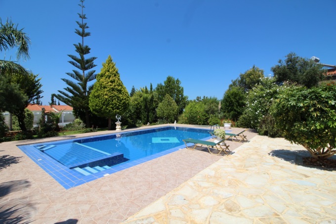House with Stunning Views, Pool and Gardens - 24