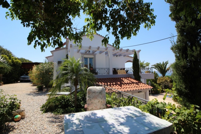 House with Stunning Views, Pool and Gardens - 51