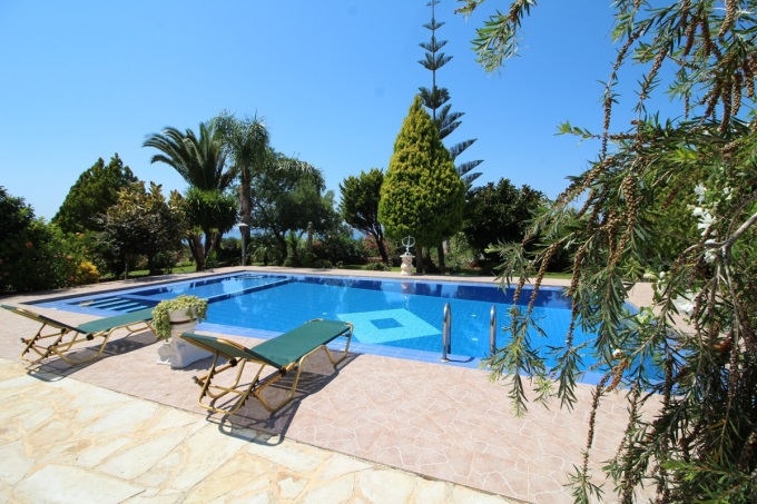 House with Stunning Views, Pool and Gardens - 25