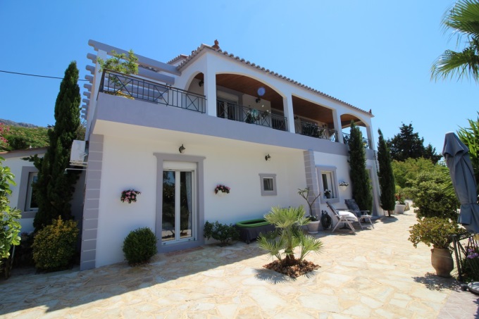 House with Stunning Views, Pool and Gardens - 0