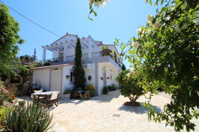 House with Stunning Views, Pool and Gardens - 41