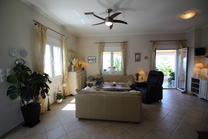 House with Stunning Views, Pool and Gardens - 4