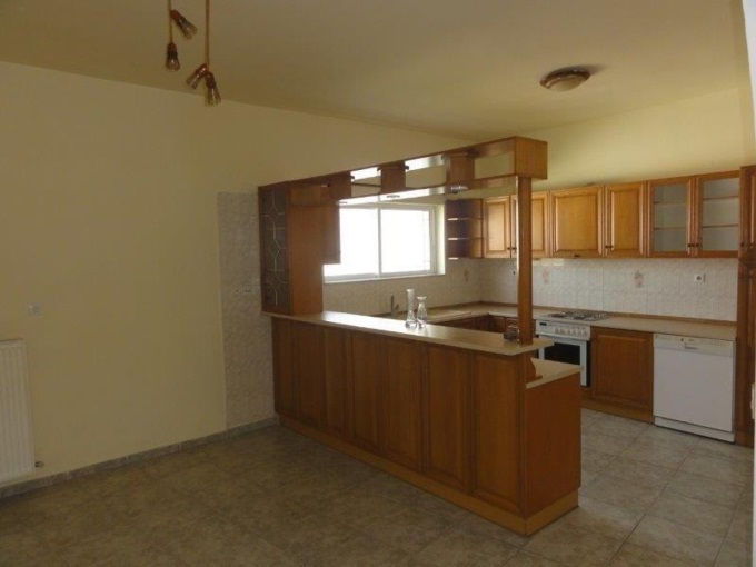 Amazing first floor Apartment for sale just 150m from beach - 6