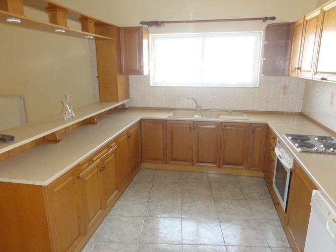 Amazing first floor Apartment for sale just 150m from beach - 2