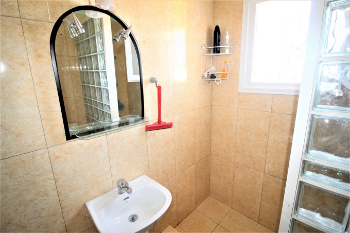 Villa With Stunning Sea Views and Pool For Sale - 12