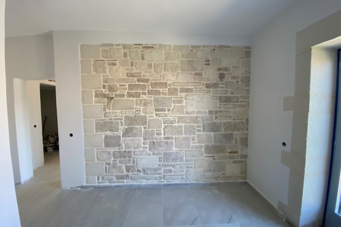 One Storey Renovated Stone House For Sale - 11