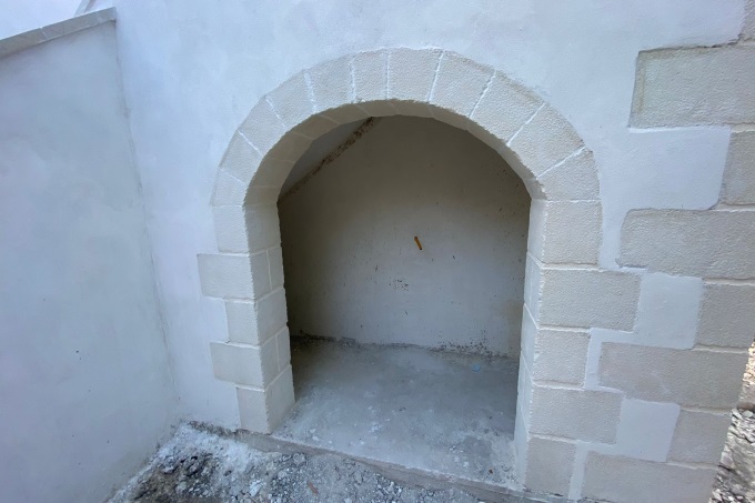 One Storey Renovated Stone House For Sale - 12
