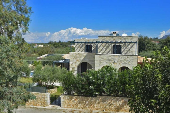 Beautiful Stone Villa in Vamos For Sale - 0