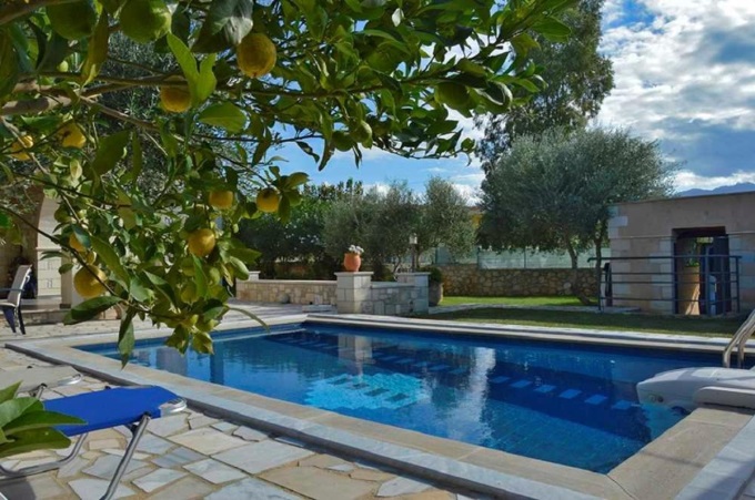 Beautiful Stone Villa in Vamos For Sale - 8
