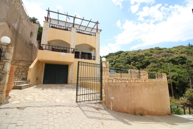 Detached Villa For Sale with Stunning Views - 19