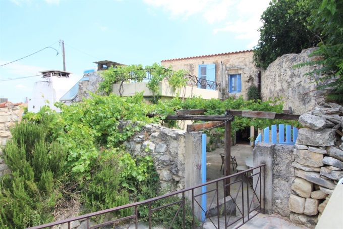 Beautiful Stone Cottage for Sale in Aspro - 29