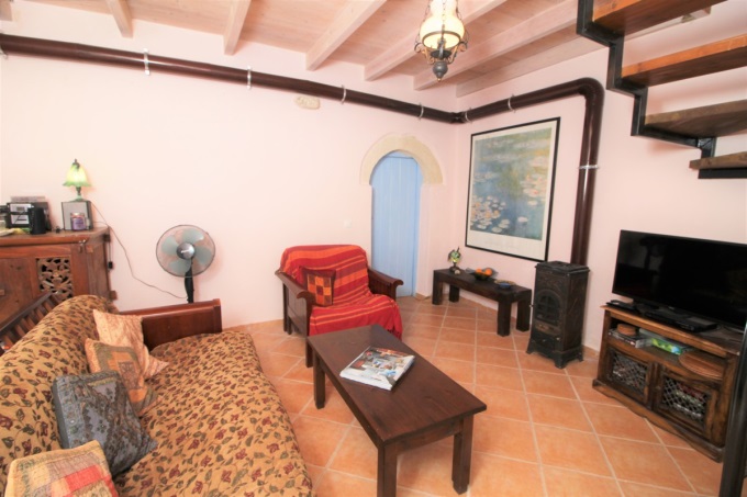 Beautiful Stone Cottage for Sale in Aspro - 7