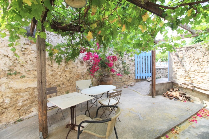 Beautiful Stone Cottage for Sale in Aspro - 4