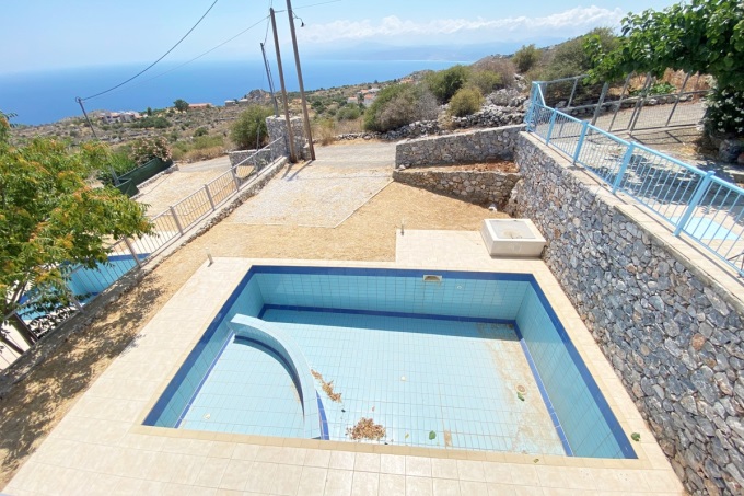Stunning Sea View Villa For Sale In Kefalas - 12