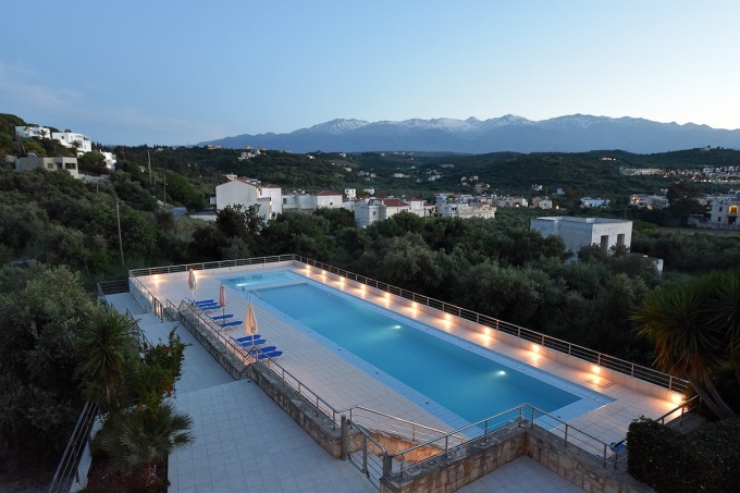 3 Bedroom Luxury Town House with Shared Pool in Almyrida - 47
