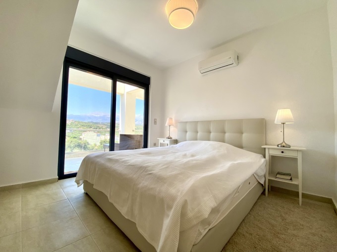 3 Bedroom Luxury Town House with Shared Pool in Almyrida - 10