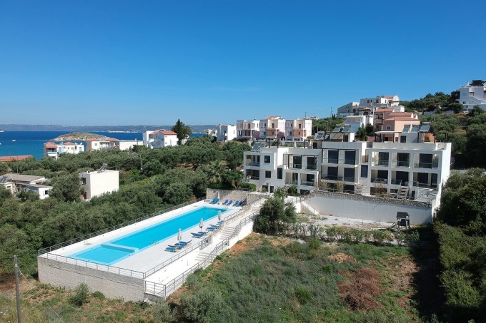 3 Bedroom Luxury Town House with Shared Pool in Almyrida - 46