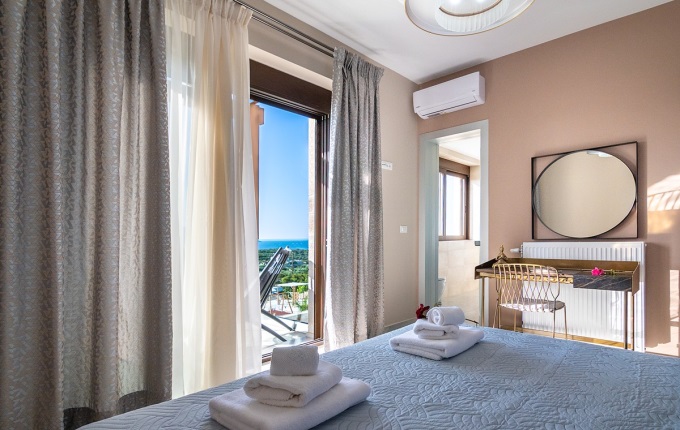 High End Luxury Villa With Sea Views For Sale In Plaka - 25