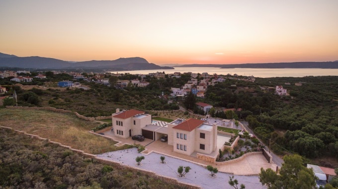 High End Luxury Villa With Sea Views For Sale In Plaka - 64