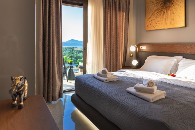 High End Luxury Villa With Sea Views For Sale In Plaka - 41