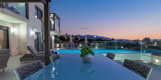 High End Luxury Villa With Sea Views For Sale In Plaka - 75