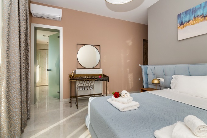 High End Luxury Villa With Sea Views For Sale In Plaka - 23