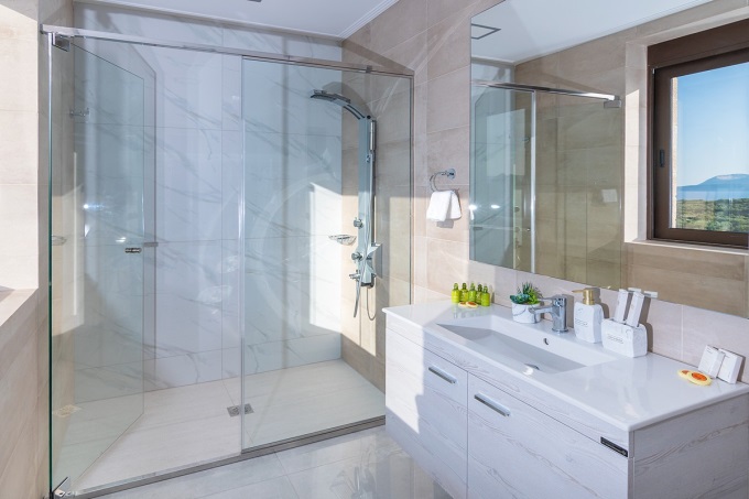 High End Luxury Villa With Sea Views For Sale In Plaka - 11