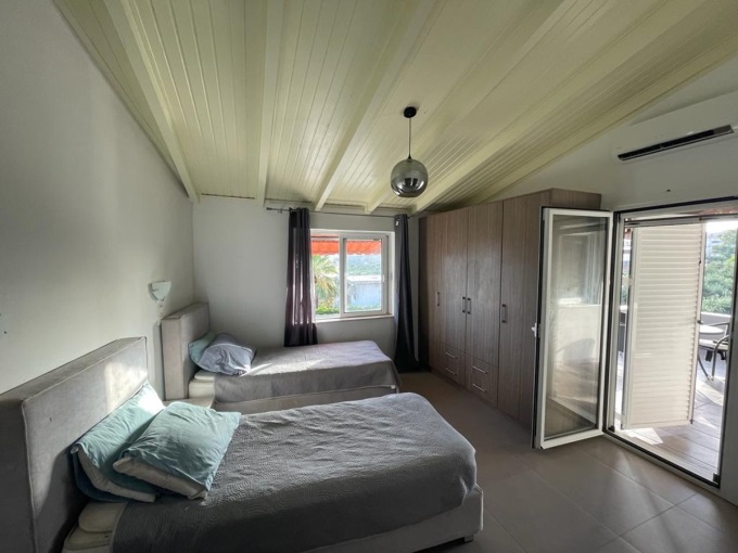 Modern 4 Bedroom Villa With Sea Views For Sale - 19