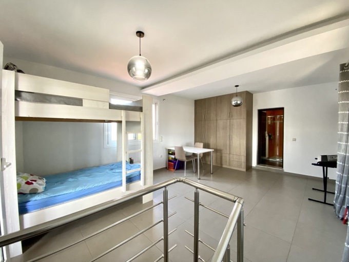 Modern 4 Bedroom Villa With Sea Views For Sale - 12