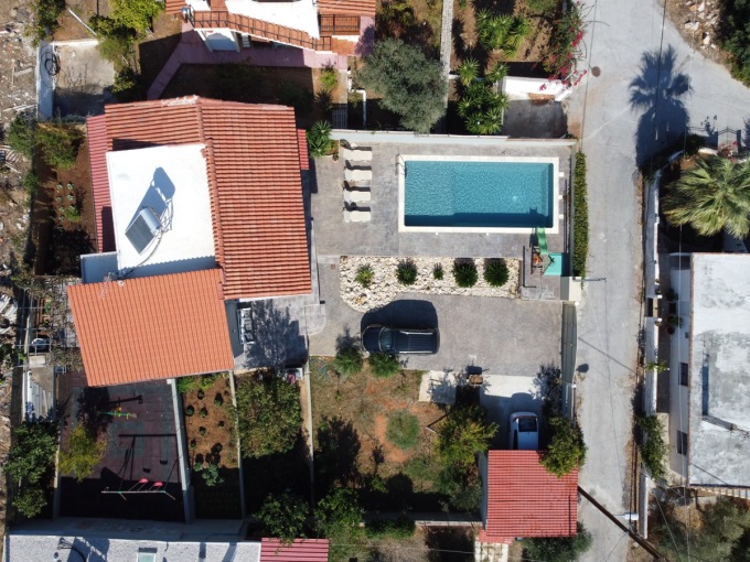 Modern 4 Bedroom Villa With Sea Views For Sale - 22