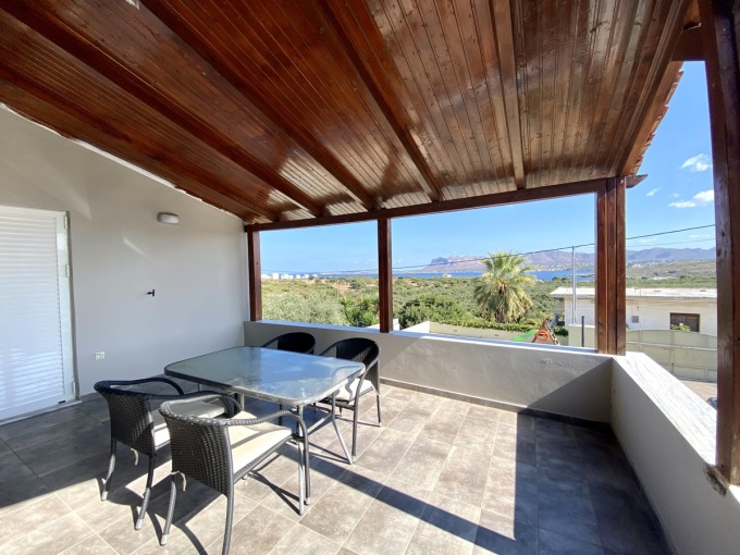 Modern 4 Bedroom Villa With Sea Views For Sale - 18