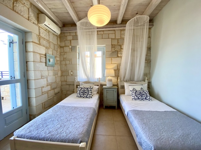 Stone House With Open Sea Views For Sale In Kokkino Chorio - 9