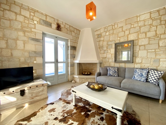 Stone House With Open Sea Views For Sale In Kokkino Chorio - 22