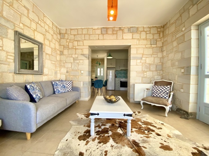 Stone House With Open Sea Views For Sale In Kokkino Chorio - 2