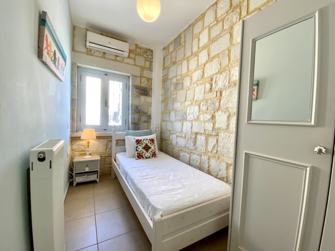 Stone House With Open Sea Views For Sale In Kokkino Chorio - 17
