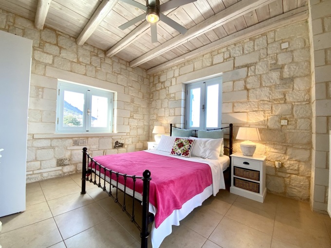 Stone House With Open Sea Views For Sale In Kokkino Chorio - 3
