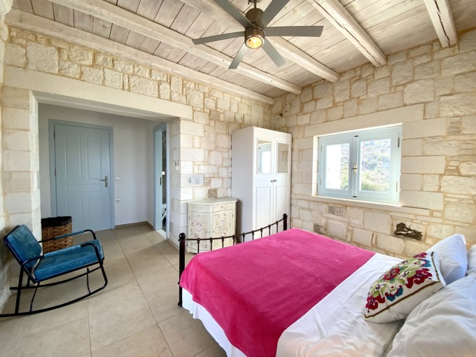 Stone House With Open Sea Views For Sale In Kokkino Chorio - 5
