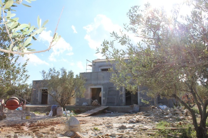 Contemporary Stone Villa For Sale In Xerosterni - 1