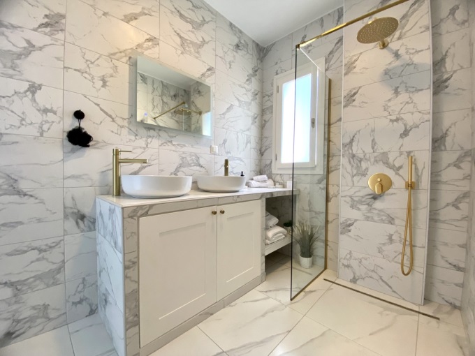 Beautifully Renovated Villa With Sea & Mountain Views For Sale In Xirosterni - 4