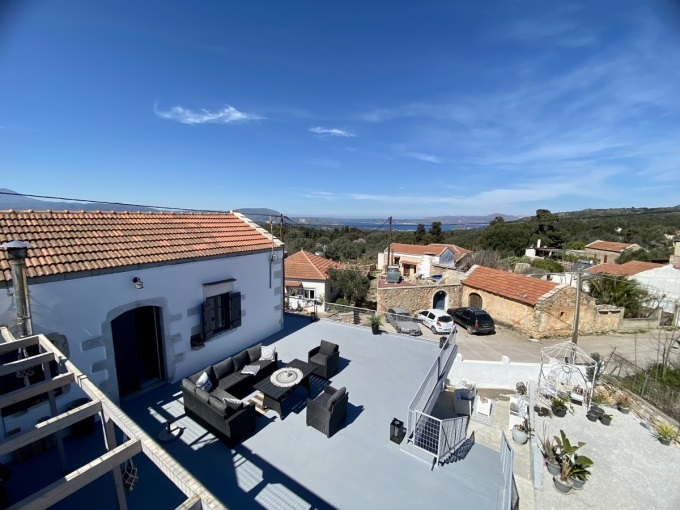 Beautifully Renovated Villa With Sea & Mountain Views For Sale In Xirosterni - 23
