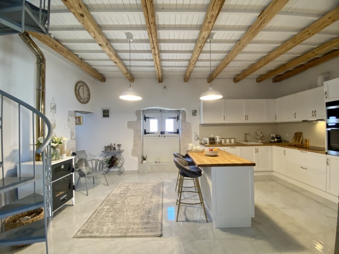 Beautifully Renovated Villa With Sea & Mountain Views For Sale In Xirosterni - 6